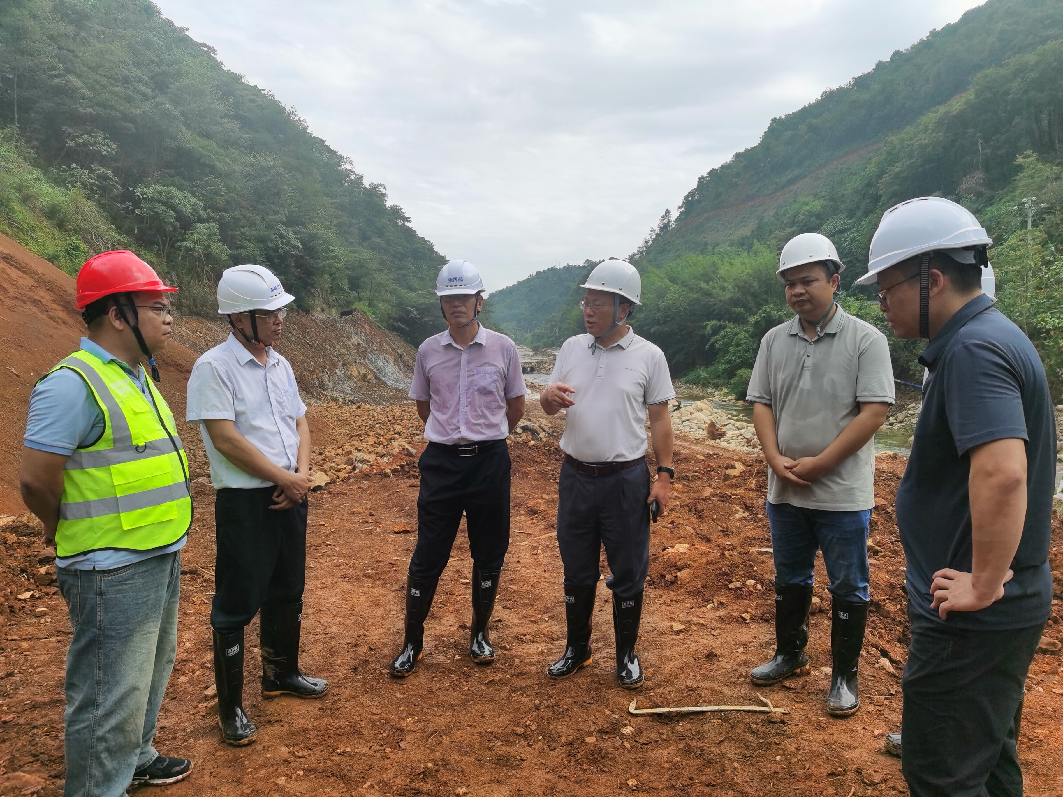 清遠(yuǎn)市水利局赴英德市開展國(guó)慶前后在建水利工程安全生產(chǎn)和建設(shè)質(zhì)量普遍性問(wèn)題專項(xiàng)檢查